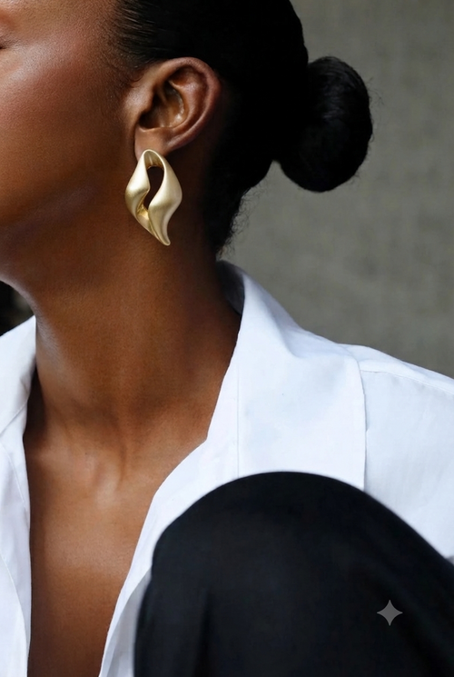 BONITA Hollow Abstract Studs